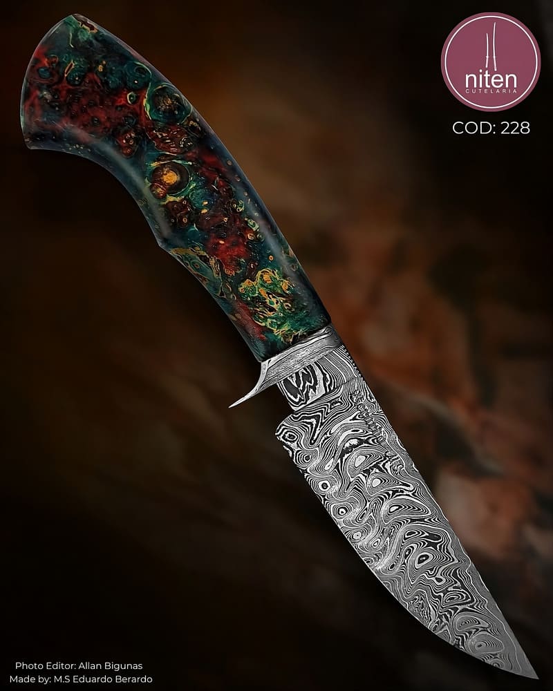 Faca Hunter Artesanal Aço Damasco Cabo Madeira Estabilizada 24 cm — Berardo