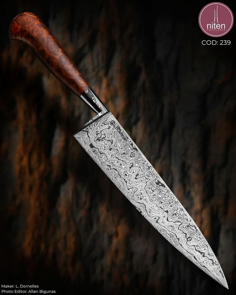 Faca Chef Artesanal Aço Damasco Cabo Madeira 31,5 cm — Luciano Dorneles
