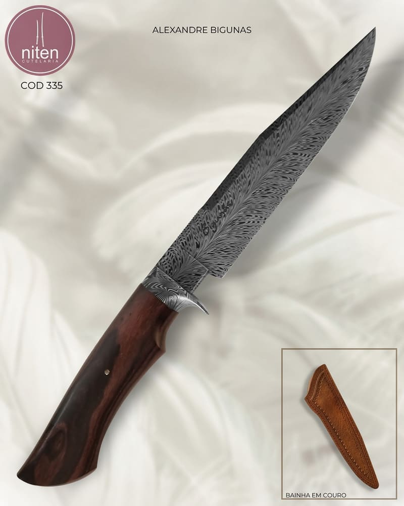 Faca Bowie Artesanal Aço Damasco Pluma Cabo Madeira Estabilizada 28,5 cm — Bigunas