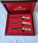 Kit Winchester 3 Canivetes Scrimshaw em Estojo de Madeira — Edição Limitada 2006